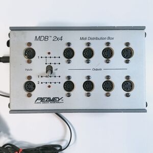Peavey MDB 2X4 MIDI Distribution Box w/ DC Power Supply